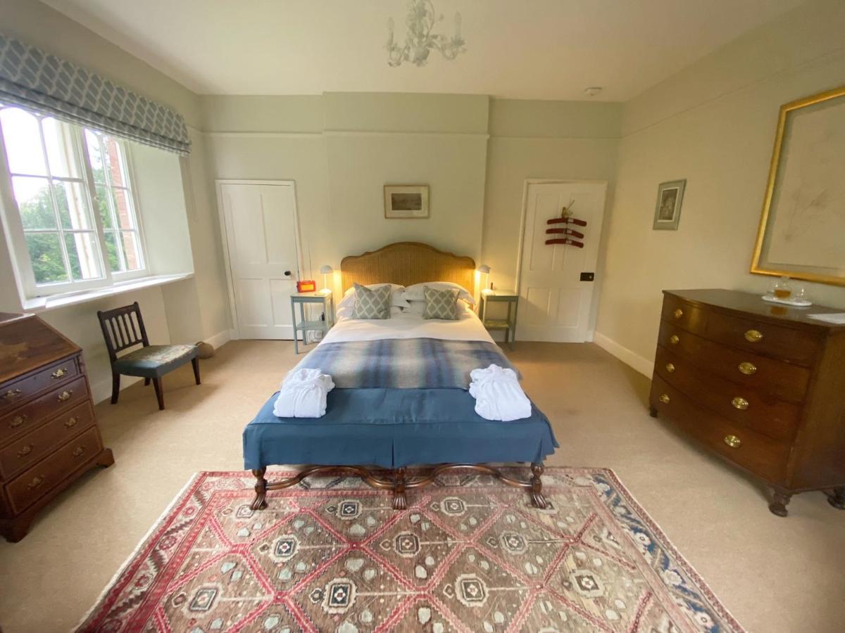 Chillingham Manor Hotel Eksteriør billede